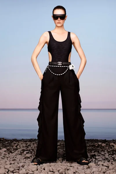 Look 27